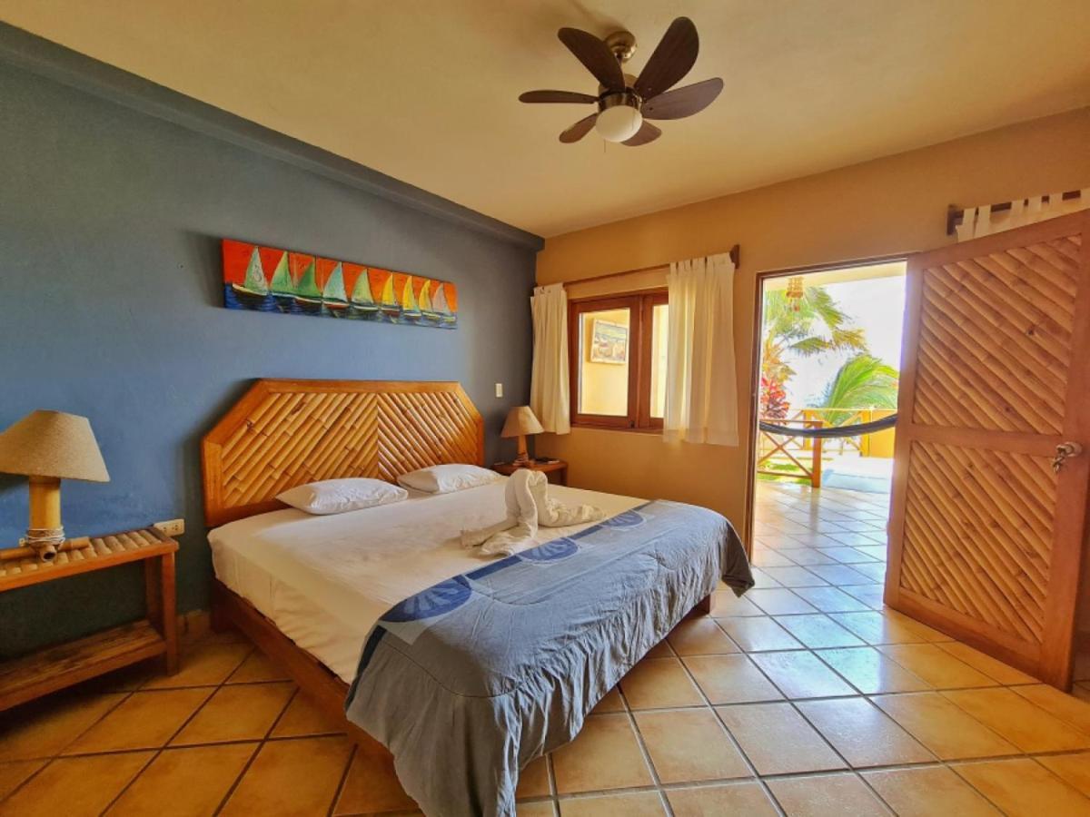Mancora Beach Hotel (Adults Only) Exterior photo