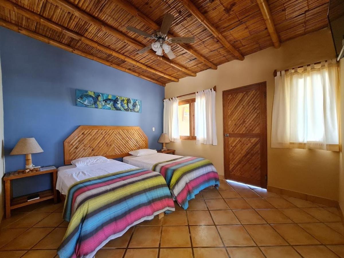 Mancora Beach Hotel (Adults Only) Exterior photo