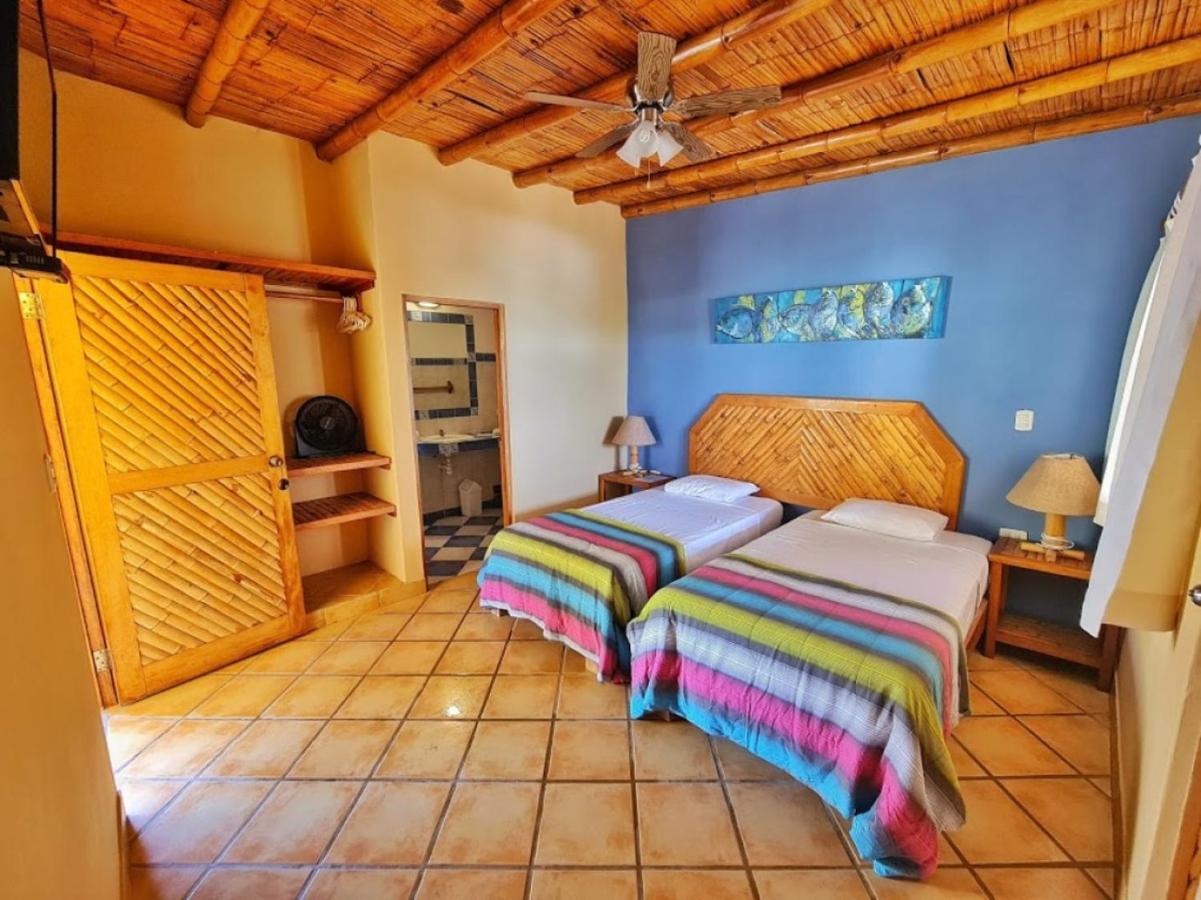 Mancora Beach Hotel (Adults Only) Exterior photo
