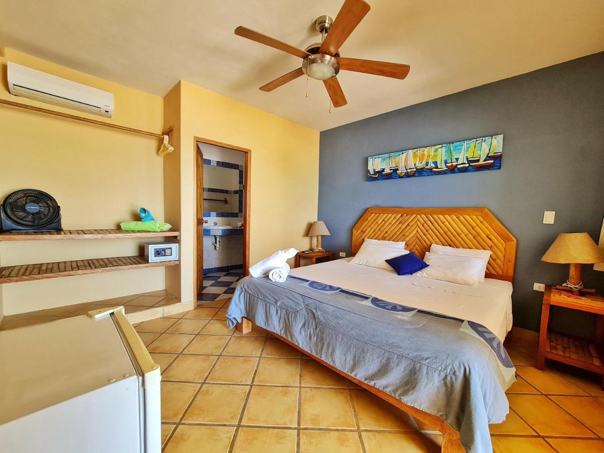 Mancora Beach Hotel (Adults Only) Exterior photo