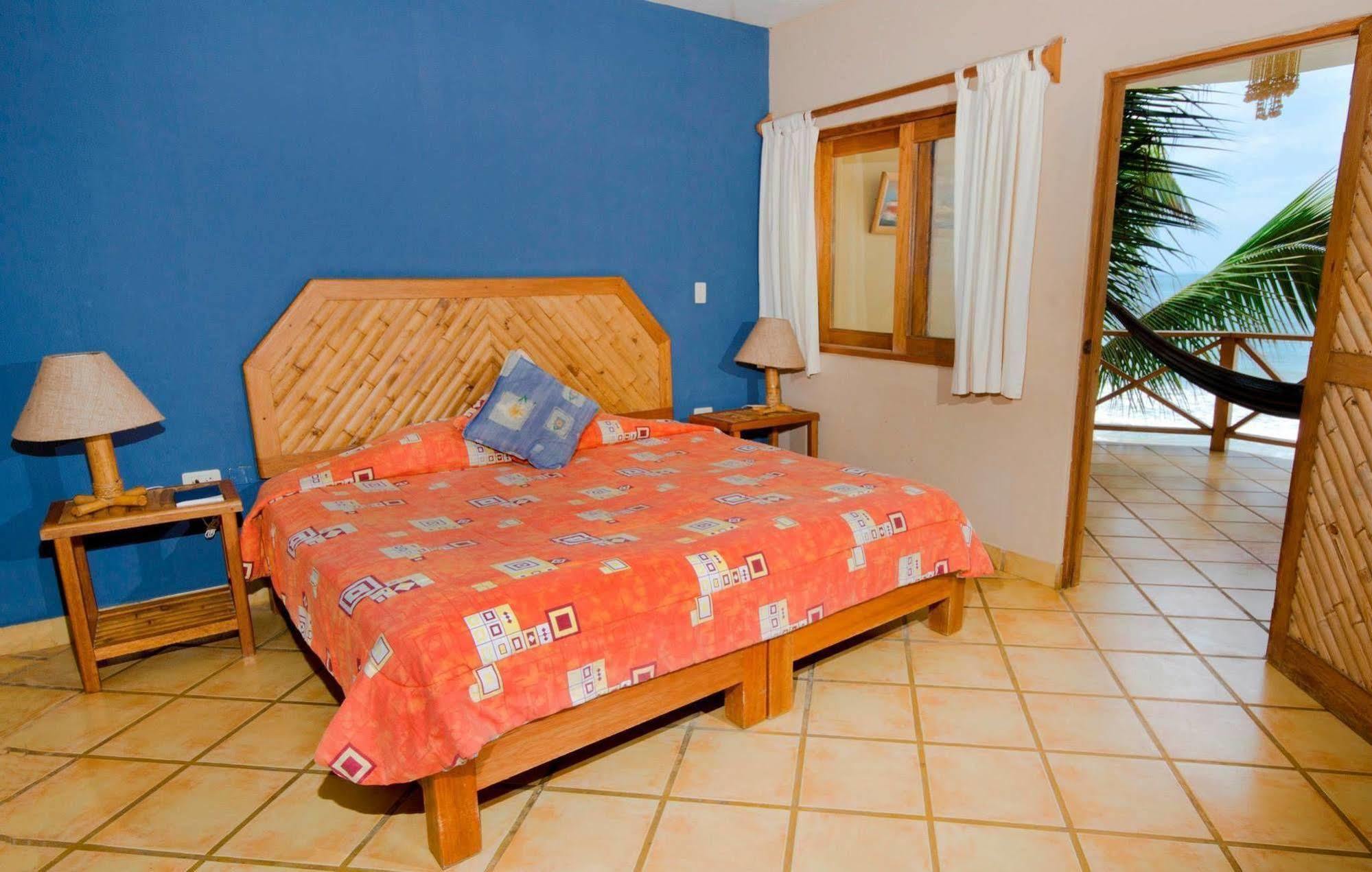 Mancora Beach Hotel (Adults Only) Exterior photo