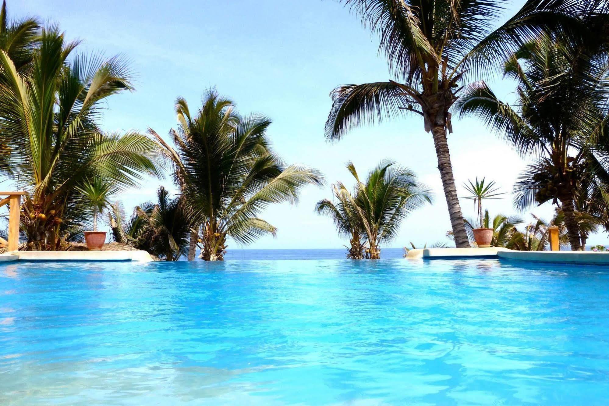 Mancora Beach Hotel (Adults Only) Exterior photo